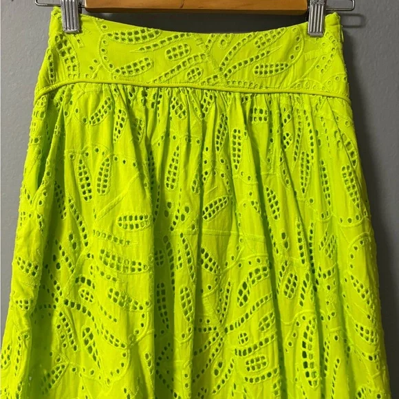 Farm Rio Monstera Eyelet Midi Skirt in Green. Size XXS - Picture 8 of 14